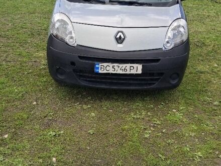 Рено Кєнгу 2012 у Яворове на Automoto.ua Сірий Рено Кєнгу, об'ємом двигуна 1.5 л та пробігом 226 тис. км за 5200 $, фото 1 на Automoto.ua