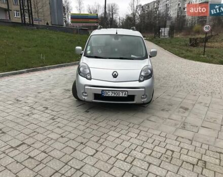 Серый Рено Кенгу, объемом двигателя 1.5 л и пробегом 260 тыс. км за 7000 $, фото 1 на Automoto.ua