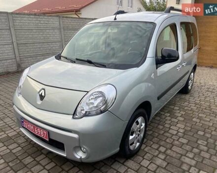Рено Кєнгу 2013 у Луцьку на Automoto.ua Сірий Рено Кєнгу, об'ємом двигуна 1.5 л та пробігом 268 тис. км за 8350 $, фото 1 на Automoto.ua