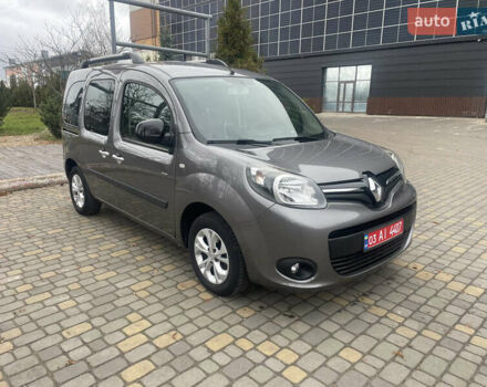 Серый Рено Кенгу, объемом двигателя 1.5 л и пробегом 225 тыс. км за 11700 $, фото 1 на Automoto.ua