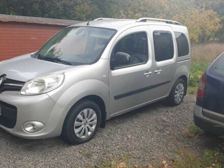 Серый Рено Кенгу, объемом двигателя 1.5 л и пробегом 182 тыс. км за 9800 $, фото 1 на Automoto.ua