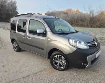 Серый Рено Кенгу, объемом двигателя 1.2 л и пробегом 123 тыс. км за 3500 $, фото 1 на Automoto.ua