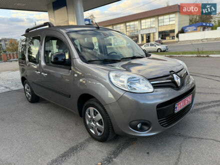 Рено Кєнгу 2016 у Дніпро (Дніпропетровську) на Automoto.ua Сірий Рено Кєнгу, об'ємом двигуна 1.5 л та пробігом 126 тис. км за 12599 $, фото 1 на Automoto.ua