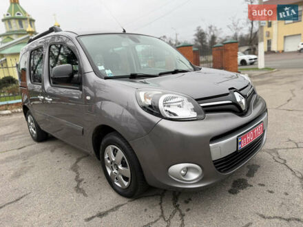Серый Рено Кенгу, объемом двигателя 1.5 л и пробегом 170 тыс. км за 13999 $, фото 1 на Automoto.ua