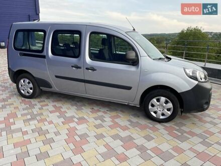 Серый Рено Кенгу, объемом двигателя 0 л и пробегом 111 тыс. км за 12500 $, фото 1 на Automoto.ua