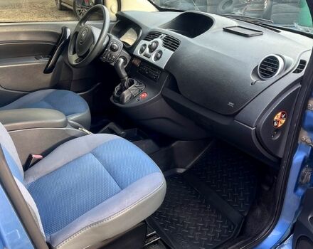 Синий Рено Кенгу, объемом двигателя 1.5 л и пробегом 290 тыс. км за 8100 $, фото 9 на Automoto.ua