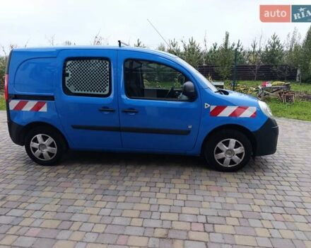 Рено Кєнгу 2013 у Хмельницькому на Automoto.ua Синій Рено Кєнгу, об'ємом двигуна 0 л та пробігом 42 тис. км за 4800 $, фото 2 на Automoto.ua