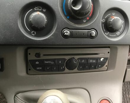 Синій Рено Кєнгу, об'ємом двигуна 1.6 л та пробігом 220 тис. км за 6700 $, фото 7 на Automoto.ua