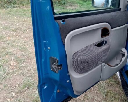 Рено Кенгу 2004 в Вижнице на Automoto.ua Синий Рено Кенгу, объемом двигателя 1.5 л и пробегом 300 тыс. км за 3750 $, фото 12 на Automoto.ua