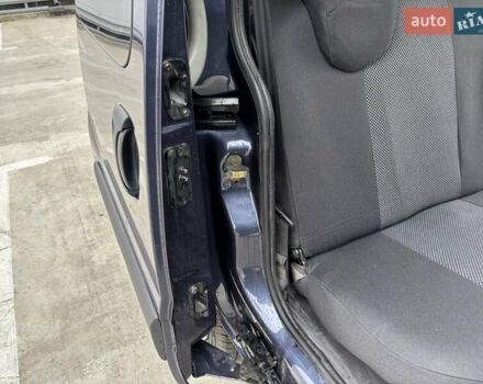 Синій Рено Кєнгу, об'ємом двигуна 1.4 л та пробігом 370 тис. км за 4900 $, фото 14 на Automoto.ua