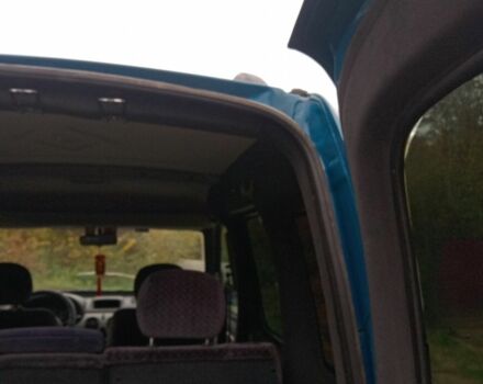 Рено Кенгу 2004 в Вижнице на Automoto.ua Синий Рено Кенгу, объемом двигателя 1.5 л и пробегом 300 тыс. км за 3750 $, фото 10 на Automoto.ua