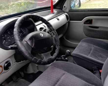 Рено Кенгу 2004 в Вижнице на Automoto.ua Синий Рено Кенгу, объемом двигателя 1.5 л и пробегом 300 тыс. км за 3750 $, фото 9 на Automoto.ua