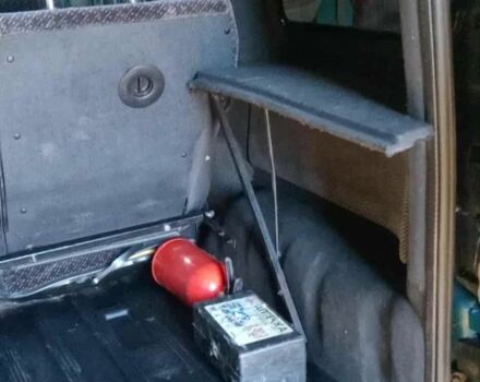 Рено Кенгу 2004 в Вижнице на Automoto.ua Синий Рено Кенгу, объемом двигателя 1.5 л и пробегом 300 тыс. км за 3750 $, фото 16 на Automoto.ua