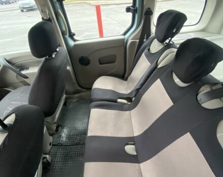 Синий Рено Кенгу, объемом двигателя 1.6 л и пробегом 250 тыс. км за 7199 $, фото 6 на Automoto.ua