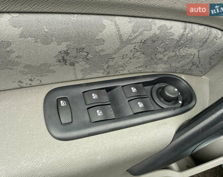 Синий Рено Кенгу, объемом двигателя 1.6 л и пробегом 124 тыс. км за 8200 $, фото 36 на Automoto.ua