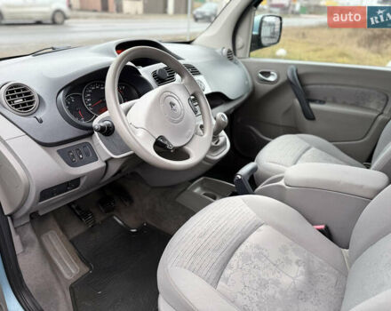 Синий Рено Кенгу, объемом двигателя 1.6 л и пробегом 124 тыс. км за 8200 $, фото 13 на Automoto.ua