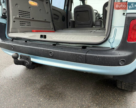 Синий Рено Кенгу, объемом двигателя 1.6 л и пробегом 124 тыс. км за 8200 $, фото 42 на Automoto.ua