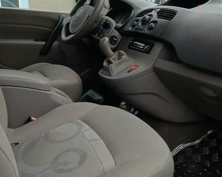 Синий Рено Кенгу, объемом двигателя 1.6 л и пробегом 220 тыс. км за 6850 $, фото 32 на Automoto.ua