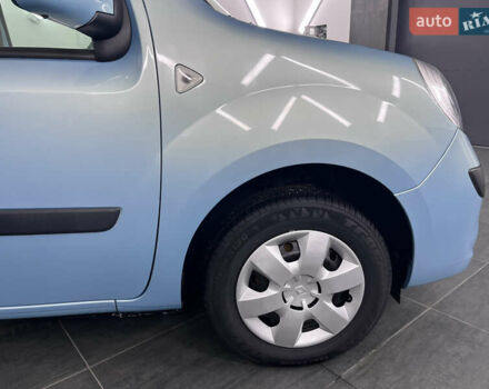 Синий Рено Кенгу, объемом двигателя 1.6 л и пробегом 160 тыс. км за 7500 $, фото 29 на Automoto.ua