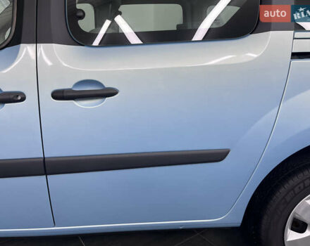 Синій Рено Кєнгу, об'ємом двигуна 1.6 л та пробігом 160 тис. км за 7300 $, фото 26 на Automoto.ua