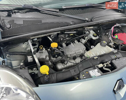 Синий Рено Кенгу, объемом двигателя 1.6 л и пробегом 160 тыс. км за 7500 $, фото 84 на Automoto.ua