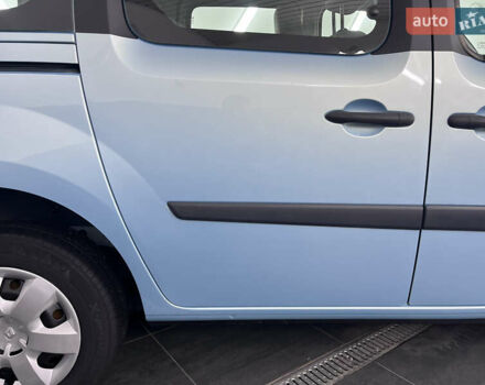 Синий Рено Кенгу, объемом двигателя 1.6 л и пробегом 160 тыс. км за 7500 $, фото 31 на Automoto.ua