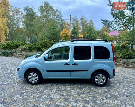 Синий Рено Кенгу, объемом двигателя 1.6 л и пробегом 205 тыс. км за 8550 $, фото 56 на Automoto.ua