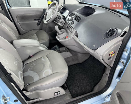 Синий Рено Кенгу, объемом двигателя 1.6 л и пробегом 160 тыс. км за 7500 $, фото 63 на Automoto.ua