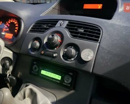 Синій Рено Кєнгу, об'ємом двигуна 1.5 л та пробігом 246 тис. км за 6350 $, фото 30 на Automoto.ua