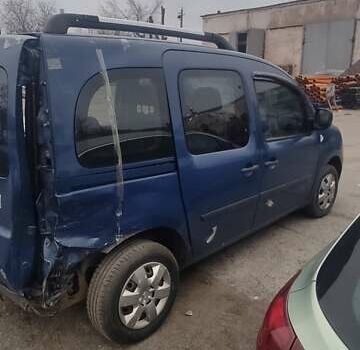 Синий Рено Кенгу, объемом двигателя 1.6 л и пробегом 240 тыс. км за 2900 $, фото 9 на Automoto.ua