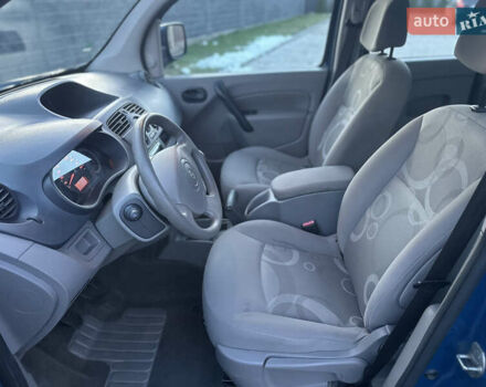 Синий Рено Кенгу, объемом двигателя 1.6 л и пробегом 218 тыс. км за 5799 $, фото 13 на Automoto.ua