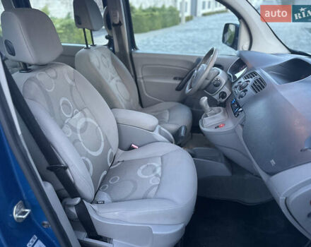 Синий Рено Кенгу, объемом двигателя 1.6 л и пробегом 218 тыс. км за 5799 $, фото 11 на Automoto.ua