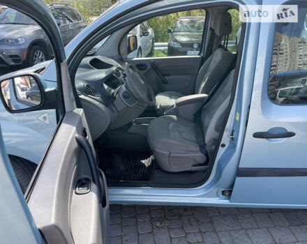 Рено Кенгу 2010 в Львове на Automoto.ua Синий Рено Кенгу, объемом двигателя 1.6 л и пробегом 223 тыс. км за 6999 $, фото 7 на Automoto.ua