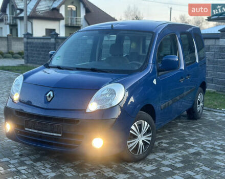 Синий Рено Кенгу, объемом двигателя 1.6 л и пробегом 218 тыс. км за 5799 $, фото 3 на Automoto.ua
