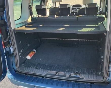 Синий Рено Кенгу, объемом двигателя 1.6 л и пробегом 190 тыс. км за 8200 $, фото 5 на Automoto.ua