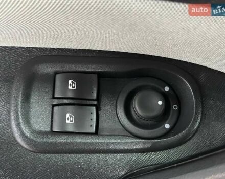 Синий Рено Кенгу, объемом двигателя 1.3 л и пробегом 166 тыс. км за 8999 $, фото 15 на Automoto.ua