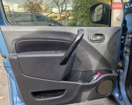 Рено Кєнгу 2012 у Вінниці на Automoto.ua Синій Рено Кєнгу, об'ємом двигуна 1.46 л та пробігом 295 тис. км за 7500 $, фото 5 на Automoto.ua