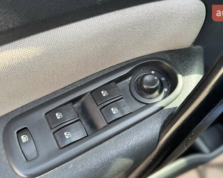 Синий Рено Кенгу, объемом двигателя 1.5 л и пробегом 247 тыс. км за 8450 $, фото 26 на Automoto.ua