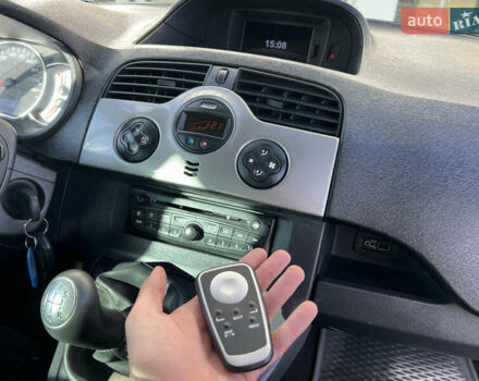 Синій Рено Кєнгу, об'ємом двигуна 1.5 л та пробігом 121 тис. км за 9700 $, фото 38 на Automoto.ua