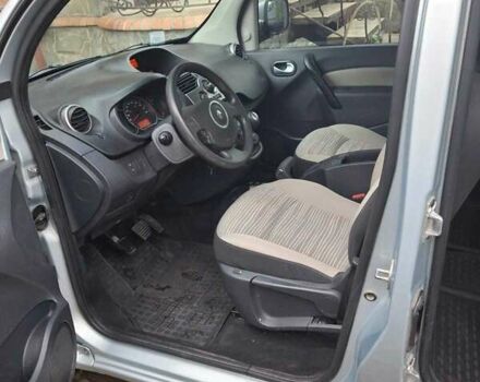 Синий Рено Кенгу, объемом двигателя 0 л и пробегом 150 тыс. км за 9000 $, фото 9 на Automoto.ua