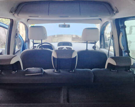 Рено Кенгу 2013 в Одессе на Automoto.ua Синий Рено Кенгу, объемом двигателя 1.5 л и пробегом 211 тыс. км за 10700 $, фото 4 на Automoto.ua