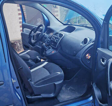 Синий Рено Кенгу, объемом двигателя 1.5 л и пробегом 290 тыс. км за 10300 $, фото 14 на Automoto.ua