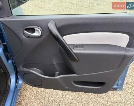 Синій Рено Кєнгу, об'ємом двигуна 1.2 л та пробігом 110 тис. км за 6490 $, фото 5 на Automoto.ua