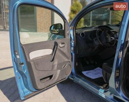 Синий Рено Кенгу, объемом двигателя 1.2 л и пробегом 110 тыс. км за 6490 $, фото 12 на Automoto.ua