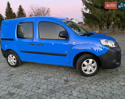 Синий Рено Кенгу, объемом двигателя 0 л и пробегом 39 тыс. км за 6700 $, фото 3 на Automoto.ua