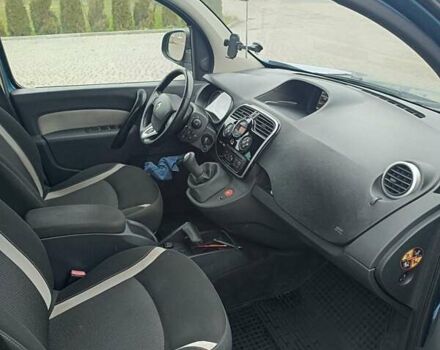 Синий Рено Кенгу, объемом двигателя 1.46 л и пробегом 265 тыс. км за 10700 $, фото 11 на Automoto.ua