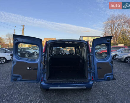 Синій Рено Кєнгу, об'ємом двигуна 1.5 л та пробігом 220 тис. км за 11990 $, фото 13 на Automoto.ua