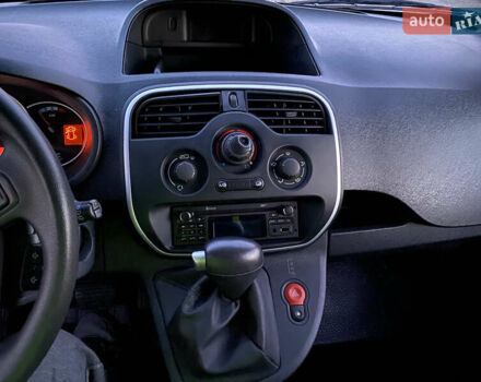 Синий Рено Кенгу, объемом двигателя 0 л и пробегом 39 тыс. км за 6700 $, фото 31 на Automoto.ua