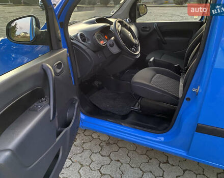 Синий Рено Кенгу, объемом двигателя 0 л и пробегом 39 тыс. км за 6700 $, фото 17 на Automoto.ua