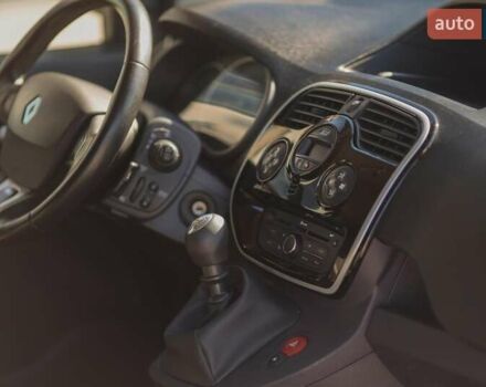 Синий Рено Кенгу, объемом двигателя 1.2 л и пробегом 110 тыс. км за 6490 $, фото 45 на Automoto.ua